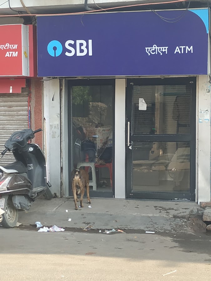 State Bank Of India ATM - Atm in Alambagh, 
