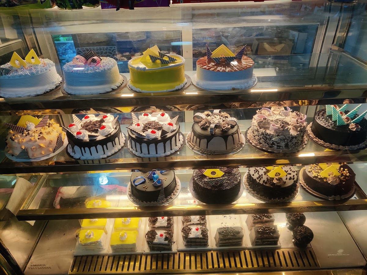 Easy Celebrations - Best Fresh Affordable Online Cake Delivery Shop Lucknow - Bakery in Gomti Nagar, 