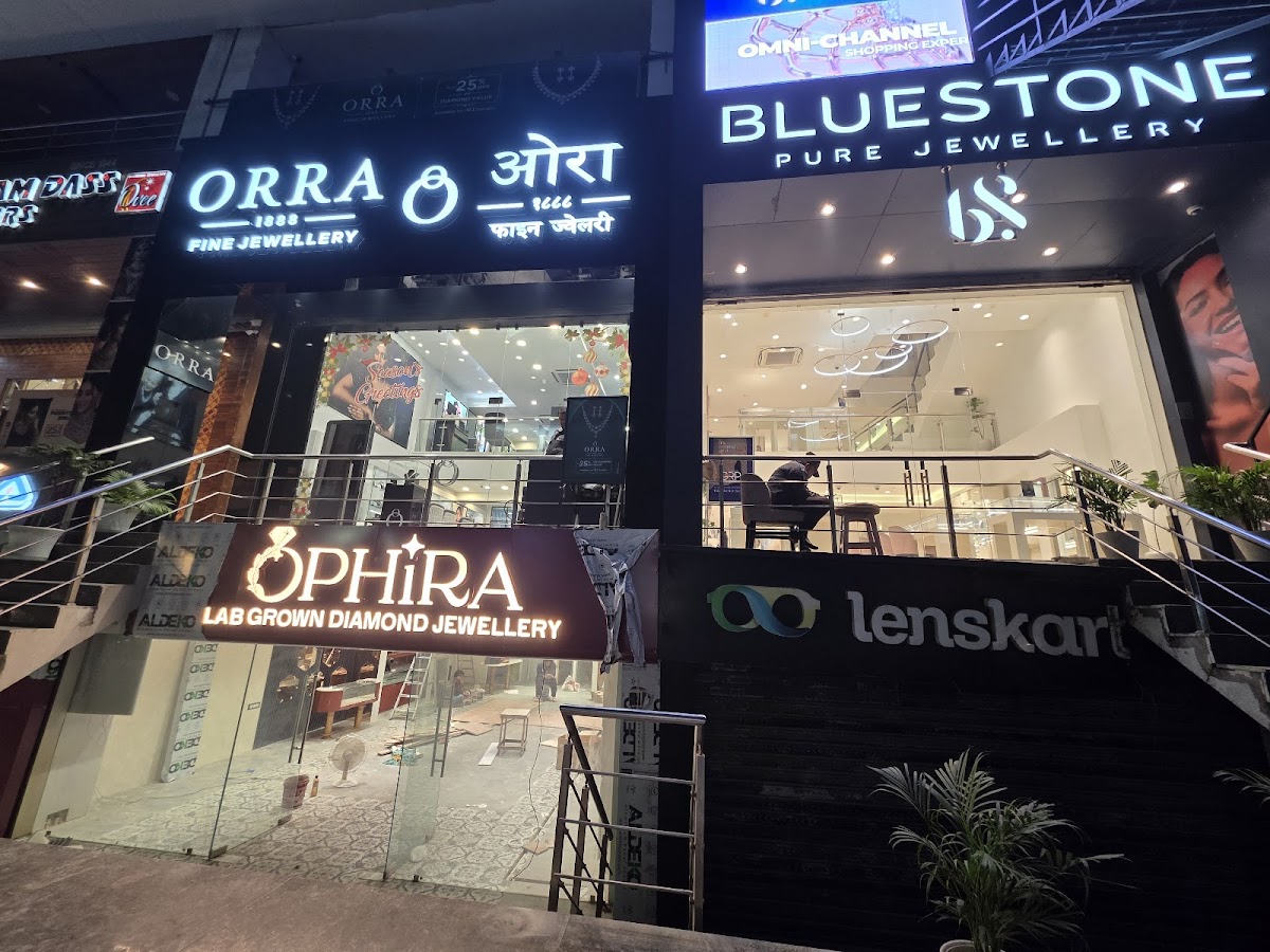 Mocha Cafe & Bar - Bar in Gomti Nagar, 
