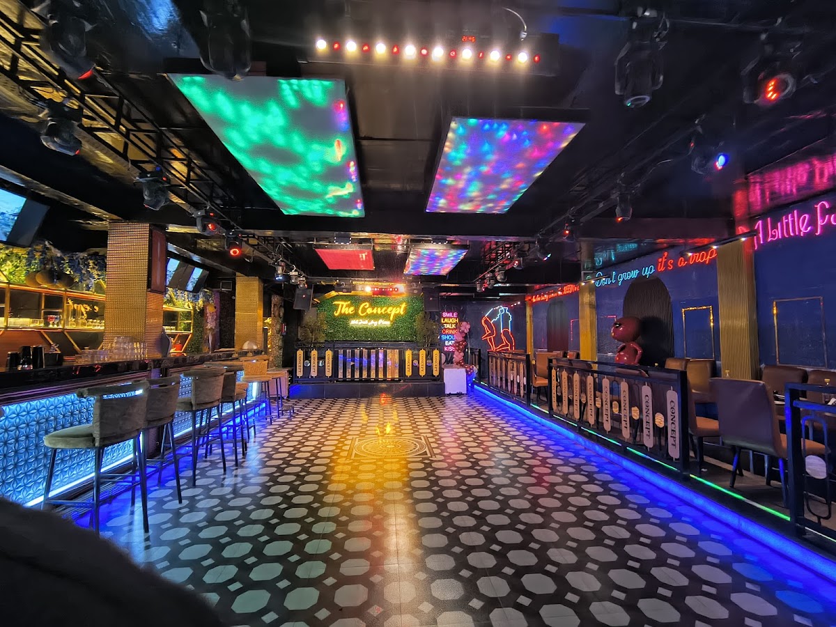 Concept - Bar in Gomti Nagar, 