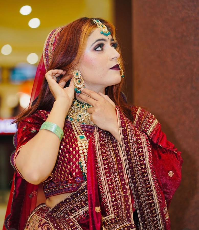 Deepika Makeover - Beauty Parlour in Alambagh, 