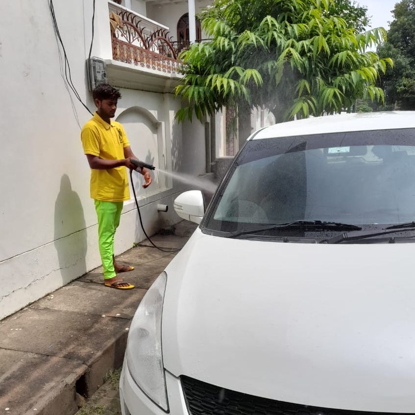 Hind Helper - Car Wash in Alambagh, 