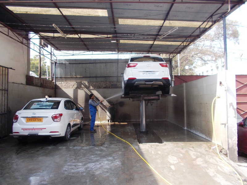 SAS Hyundai Services - Car Wash in Husainganj, 