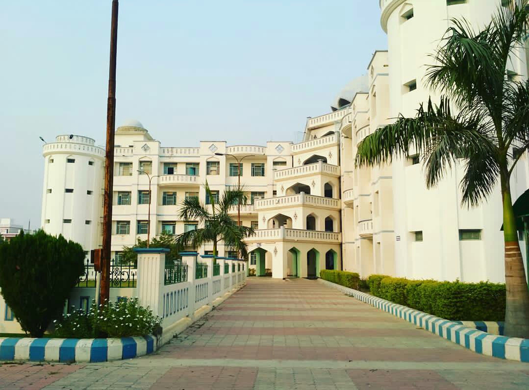 Integral University - College in Dashauli, 