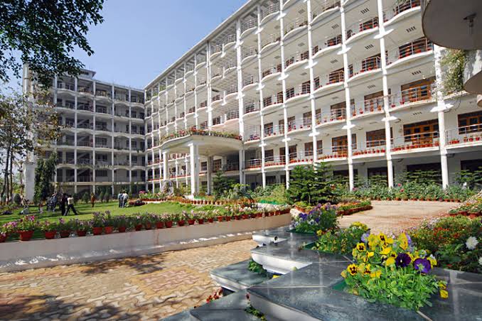 ERA University - College in Sarfarazganj, 