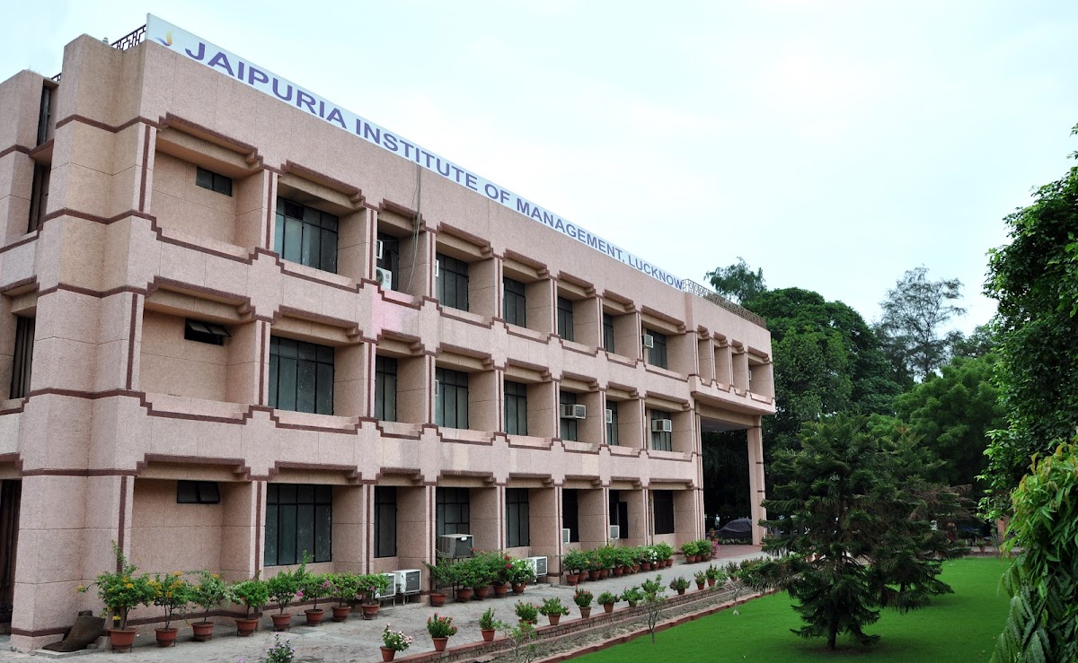 Jaipuria Institute of Management - College in Gomti Nagar, 