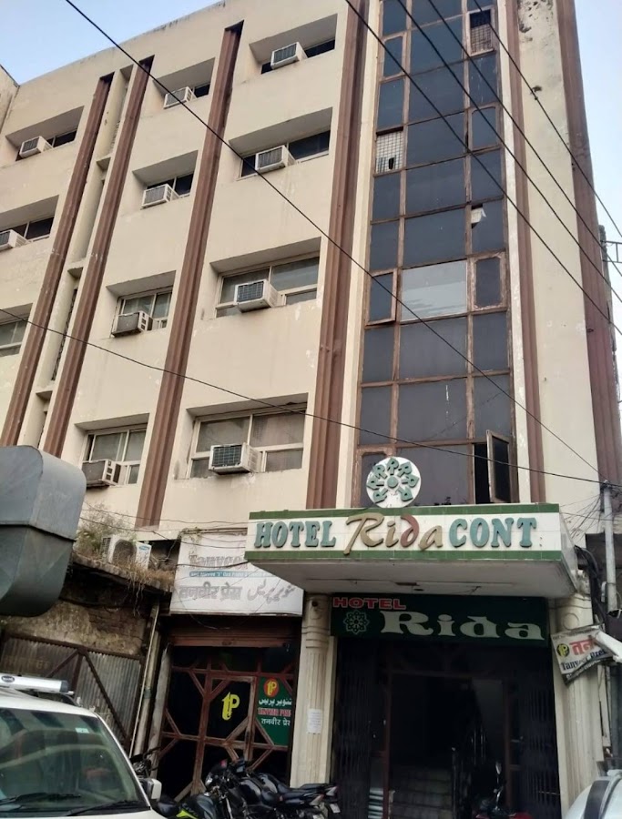 Rida Continental - Laundry in Lalbagh, 