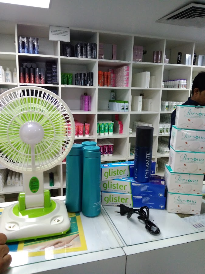 Amway India Enterprises Pvt. Ltd. - Laundry in Hazratganj, 