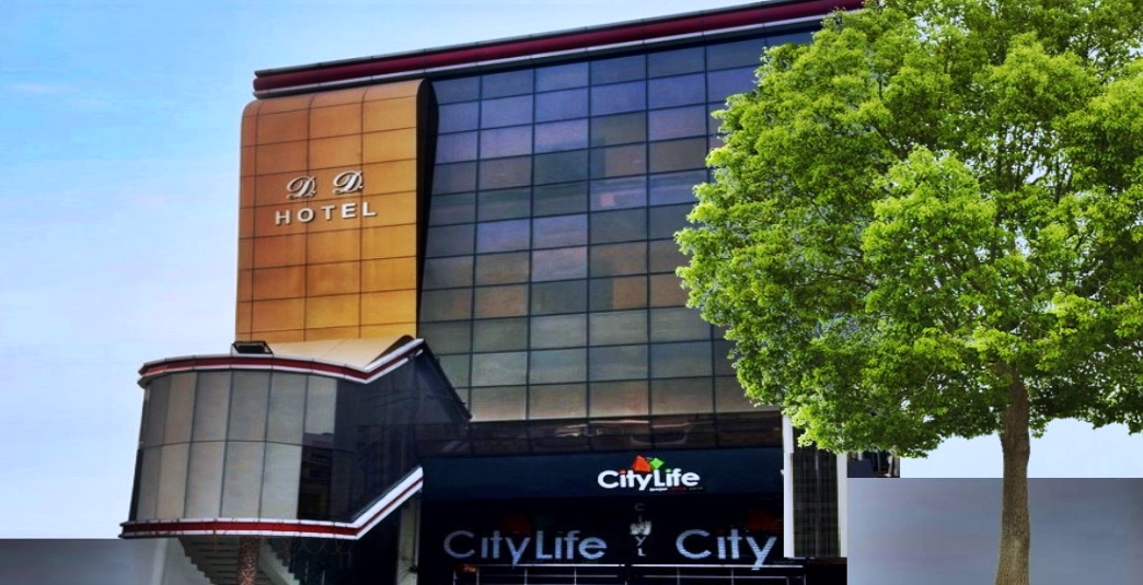 DiDi Hotel - Hotel in Alambagh, 