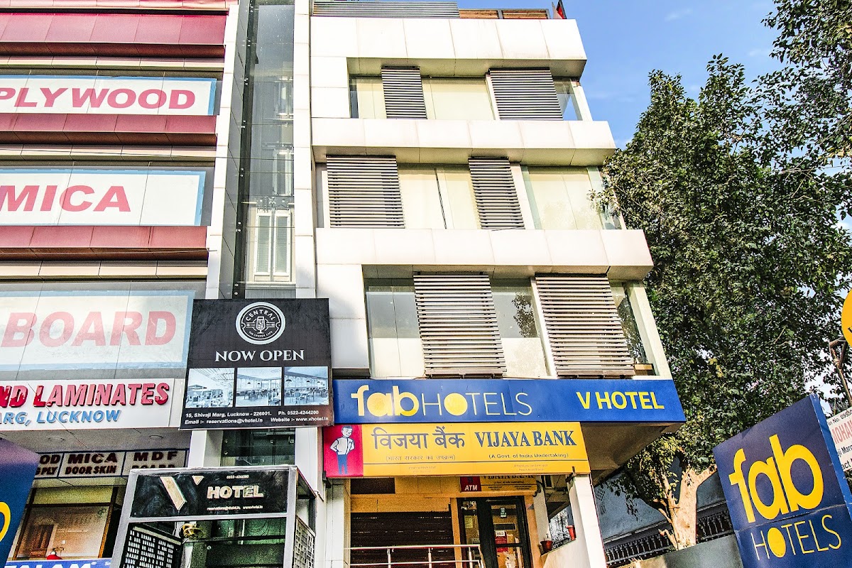 FabHotel Prime V - Hotel in Aminabad, 