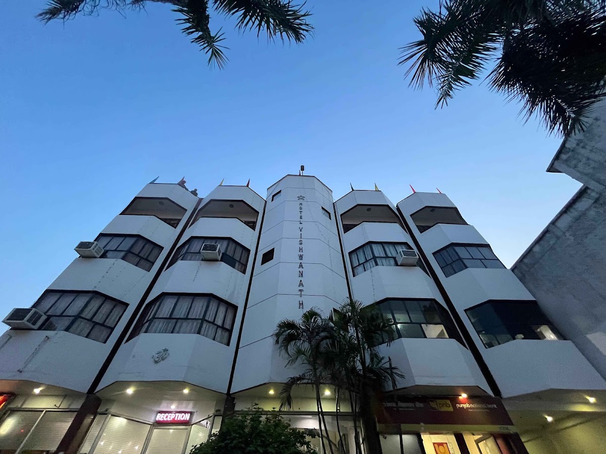 Hotel Vishwanath - Hotel in Charbagh, 