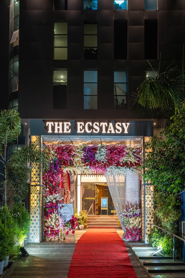 The Ecstasy Hotel - Hotel in Gomti Nagar, 