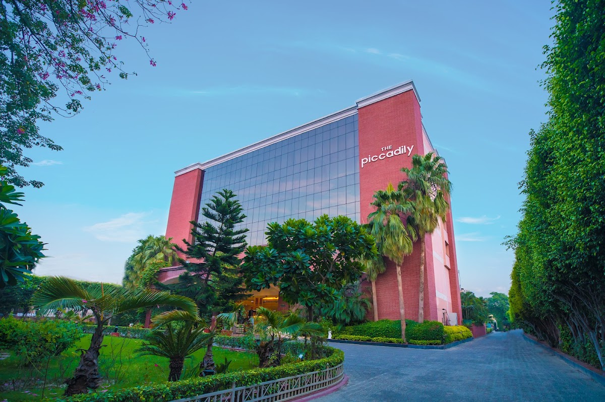 The Piccadily Lucknow - Hotel in LDA Colony, 