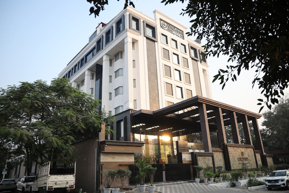 Utopian Luxe - Hotel in Gomti Nagar, 
