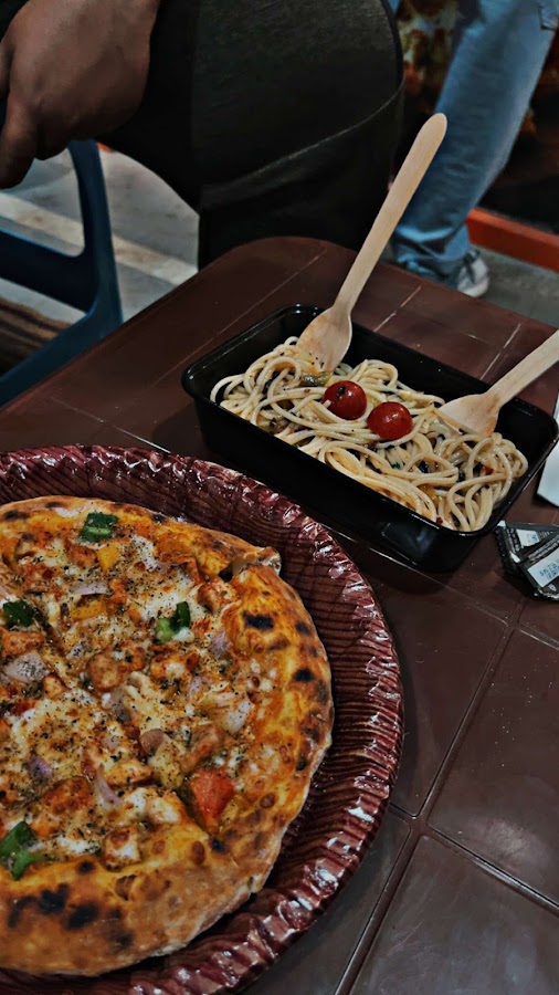 Dio's Pizzeria Woodfired Pizzas & Pastas - Pizza in Chowk, 