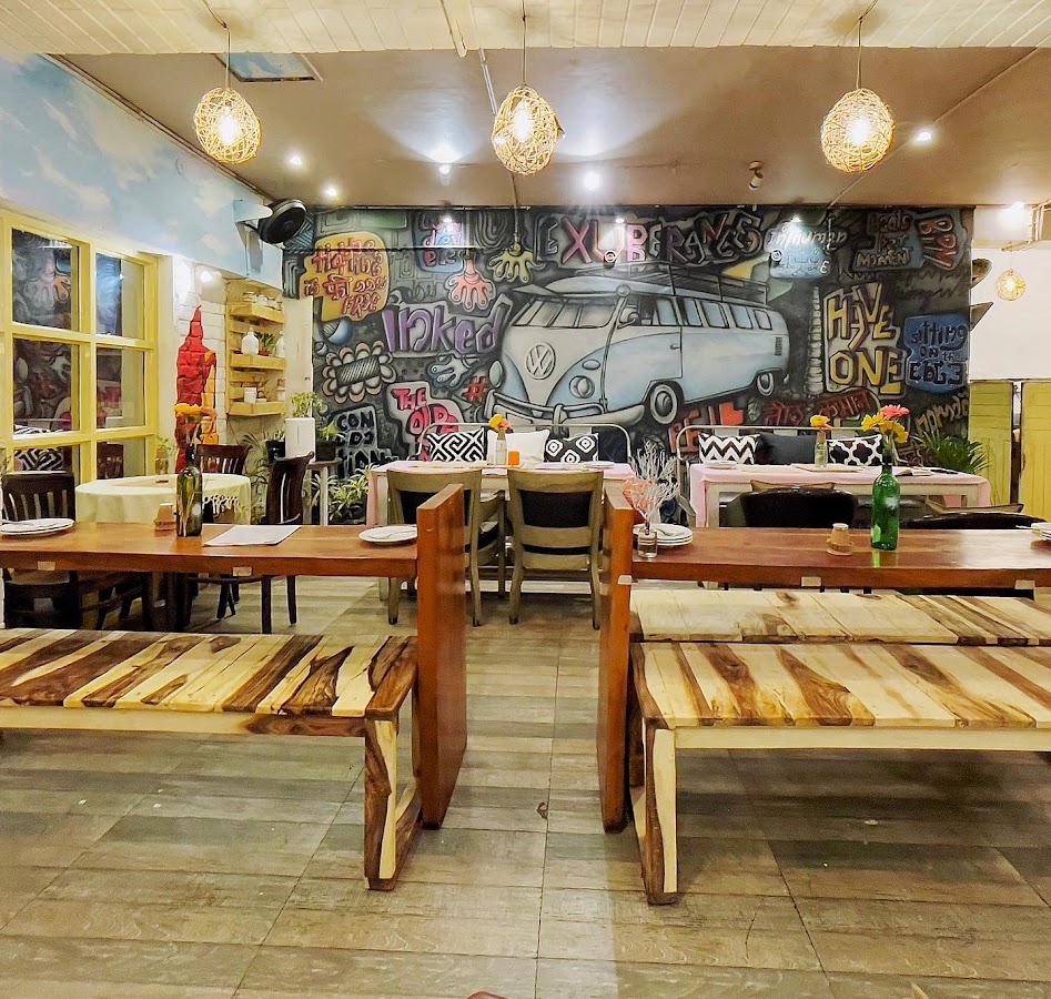 The Peddler’s Cafe - Restaurant in Butler Colony, 