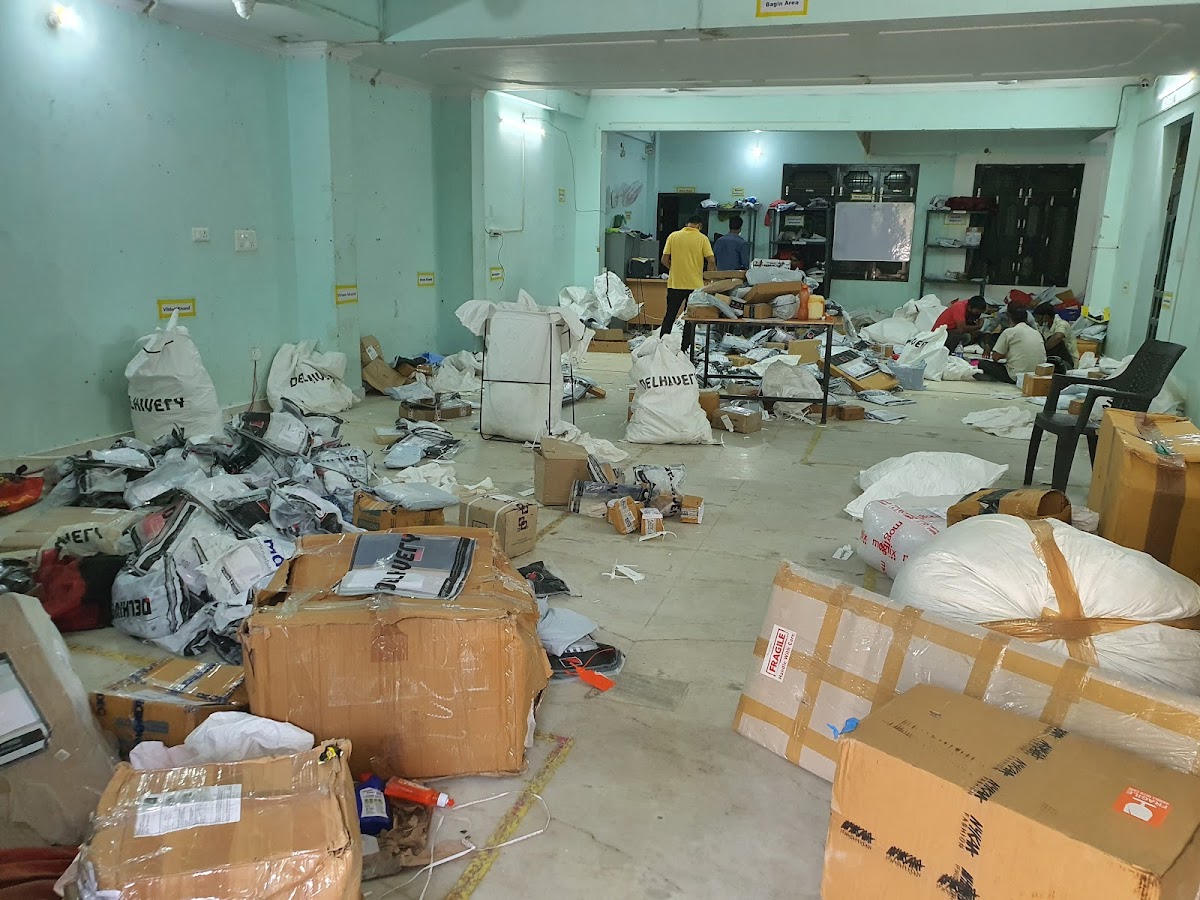 Shree Tirupati Courier Service Pvt Ltd - Courier Service in Lalkuan, 