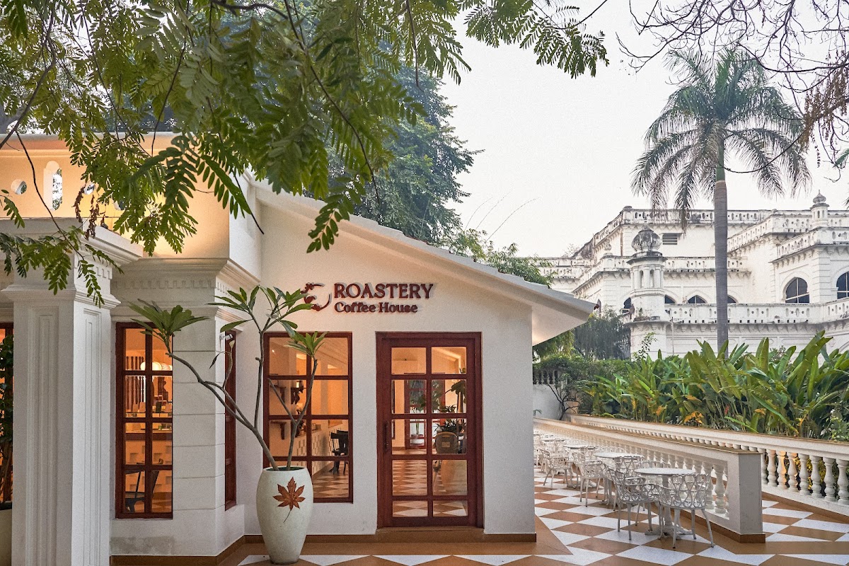 Roastery Coffee House | Jahangirabad Palace - Cafe / Coffee Shop / Tea in Hazratganj, 