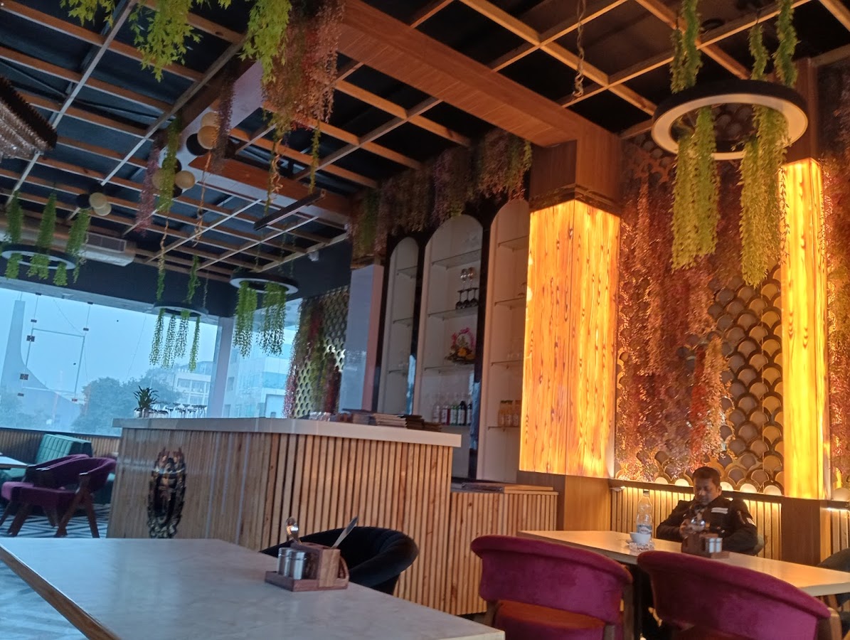 Sicily Café Hazratganj - Cafe / Coffee Shop / Tea in Hazratganj, 