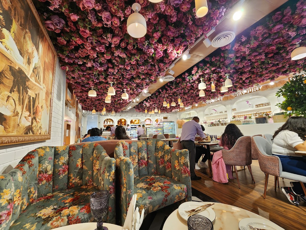 Buttercup Bungalow - Cafe / Coffee Shop / Tea in Chowraha, 