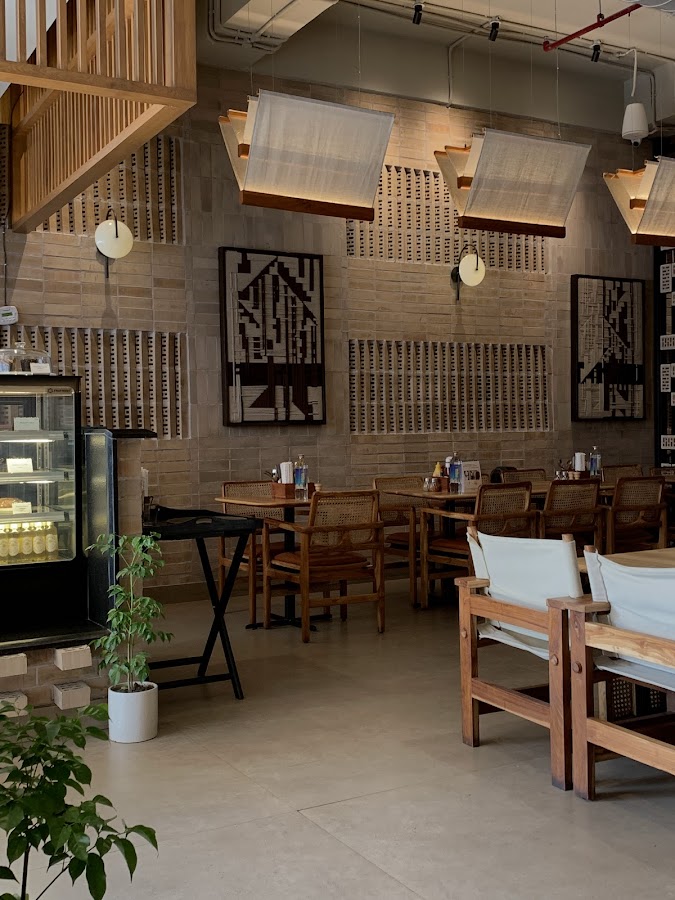 TALLLK Espresso Bar & Kitchen - Cafe / Coffee Shop / Tea in Gomti Nagar, 
