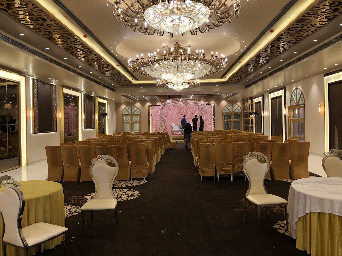 Royal Greens - Banquet Hall in Eldeco Udyan Ii, 