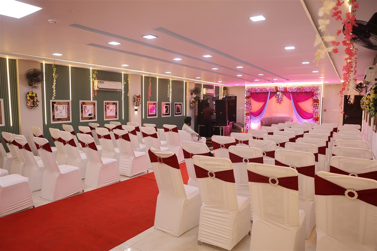 Hotel Sri Radhe Inn - Banquet Hall in Alambagh, 