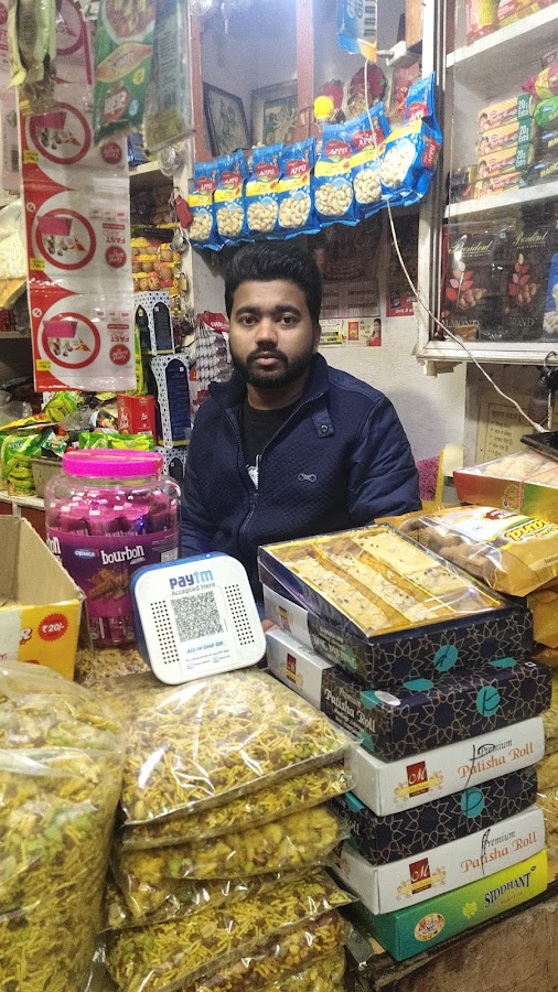 Dhura Ram Kirana Store - Grocery / Kirana Store in Charbagh, 