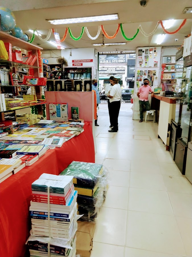 Universal Booksellers - Medical Store in Hazratganj, 