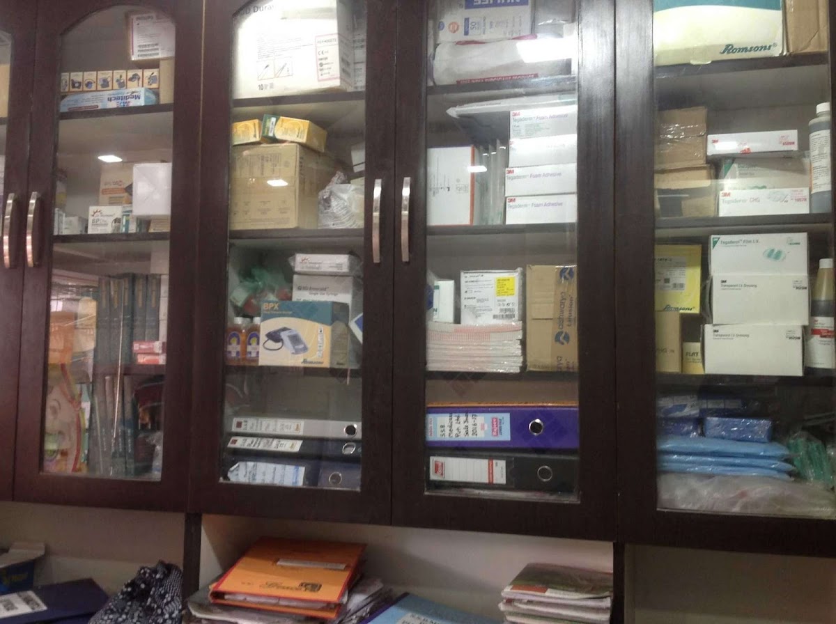 Medical Equipment Dealer | Bipap and CPAP Machine - Medical Store in Chowk, 