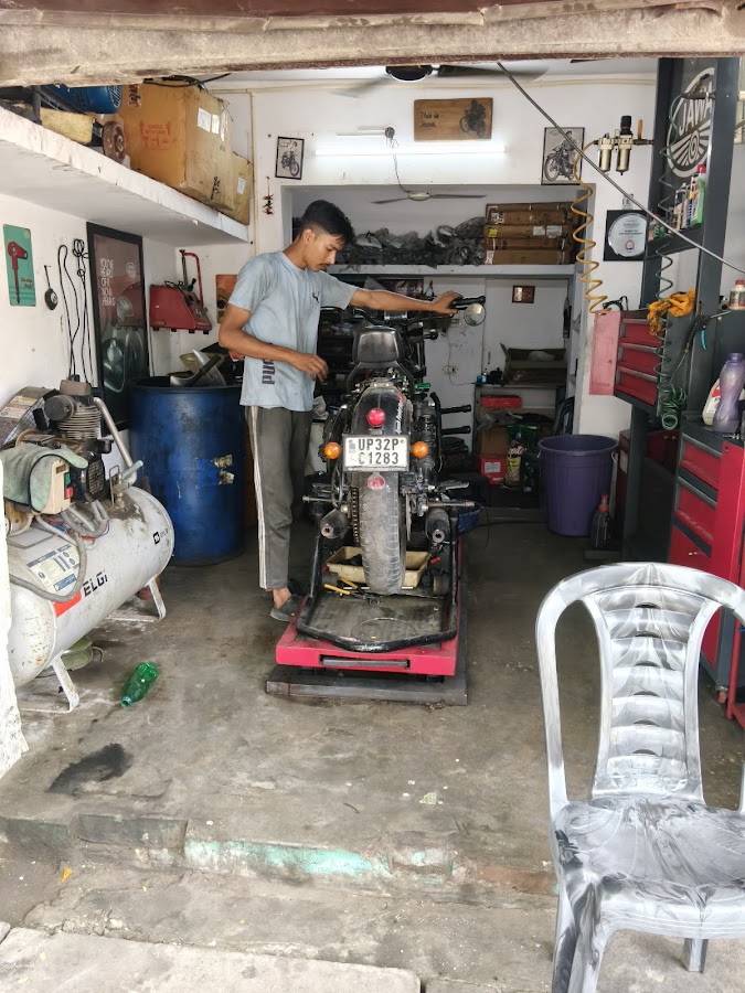 Balaji Automotive - Car Repair in Pawanpuri, 
