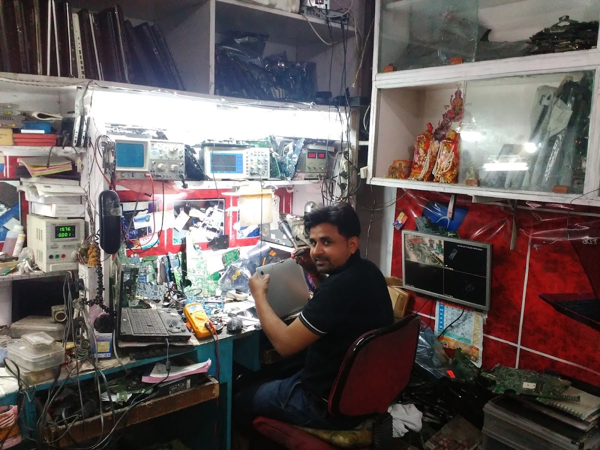 DPS Multi Solutions - Computer Repair in Hazratganj, 