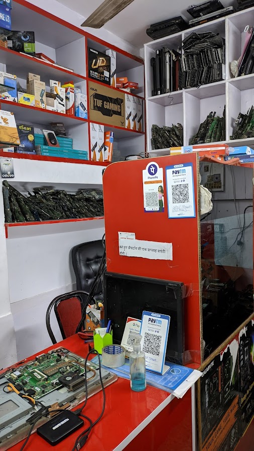 Laptop Traders - Computer Repair in Hazratganj, 