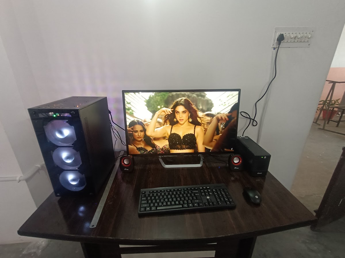 Skytech Solution - Computer Repair in Naza Market, 