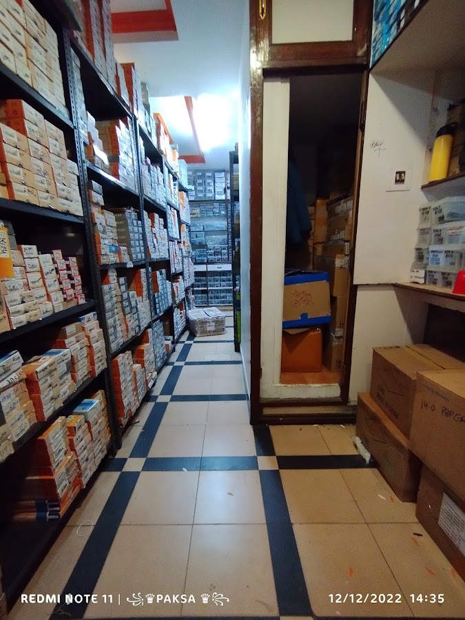 Laptrix Technologies - Computer Repair in Naza Market, 