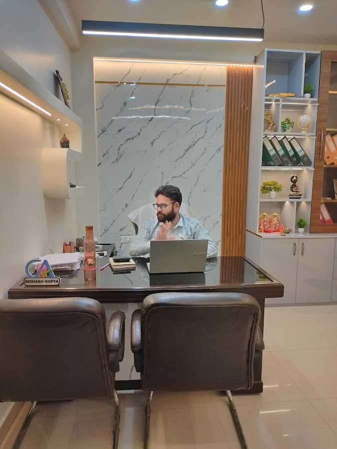 CA Rishabh Gupta - CA in Jiamau, 