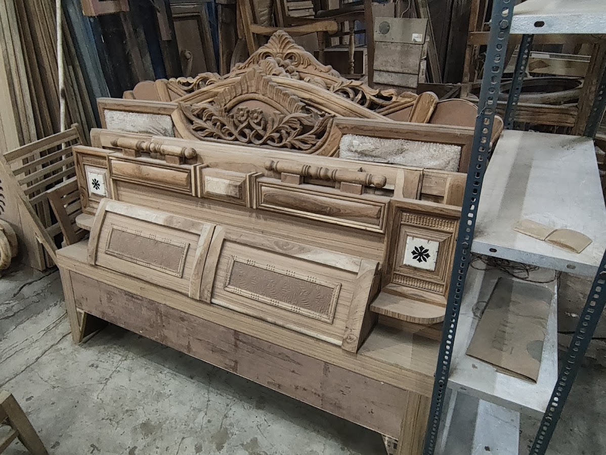 Afzal Furnitures - Carpenter in Vijayanagar Colony, 
