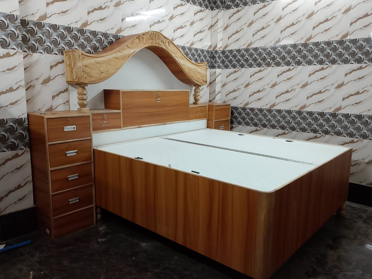 Lucknow Carpenter - Carpenter in Gomti Nagar, 