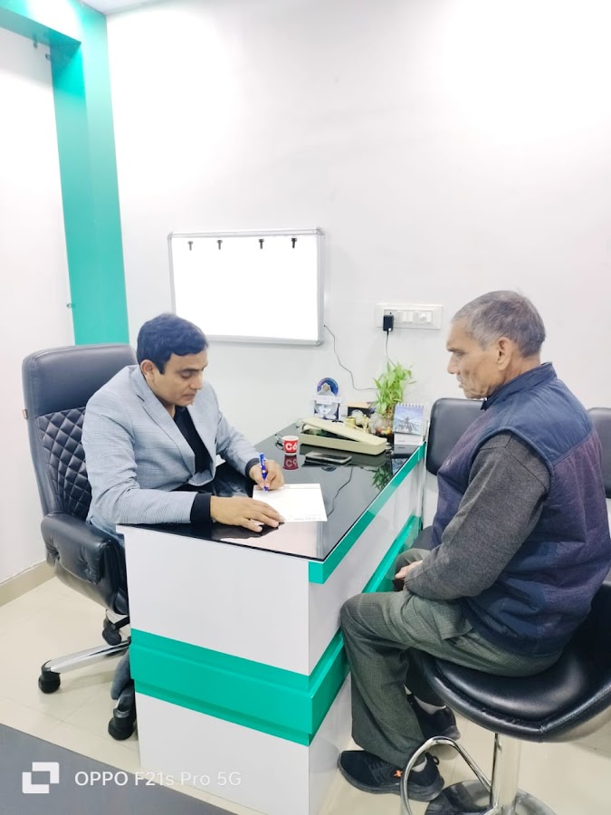 Dr. Dileep Verma - Doctor in Ashiyana, 