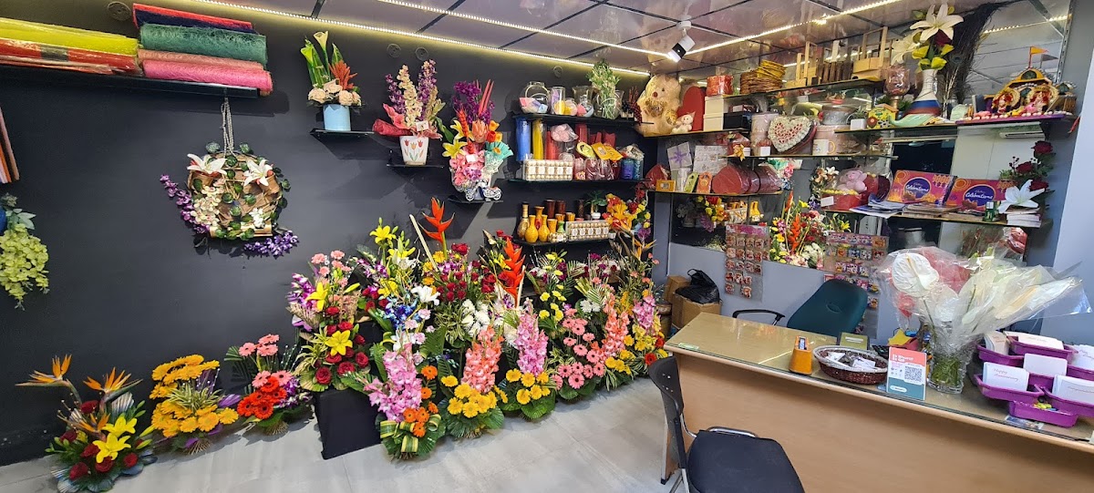 Flower Story - Gift Shop in Hazratganj, 