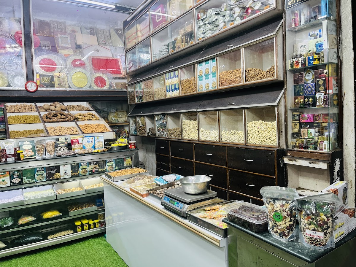 Cheap Kirana Store - Dry Fruits Pantry in Lucknow - Grocery / Kirana Store in Aminabad, 