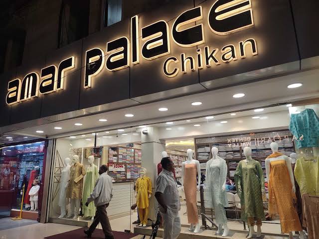 Hazarataganj market Lucknow - Clothing Store in Lalbagh, 