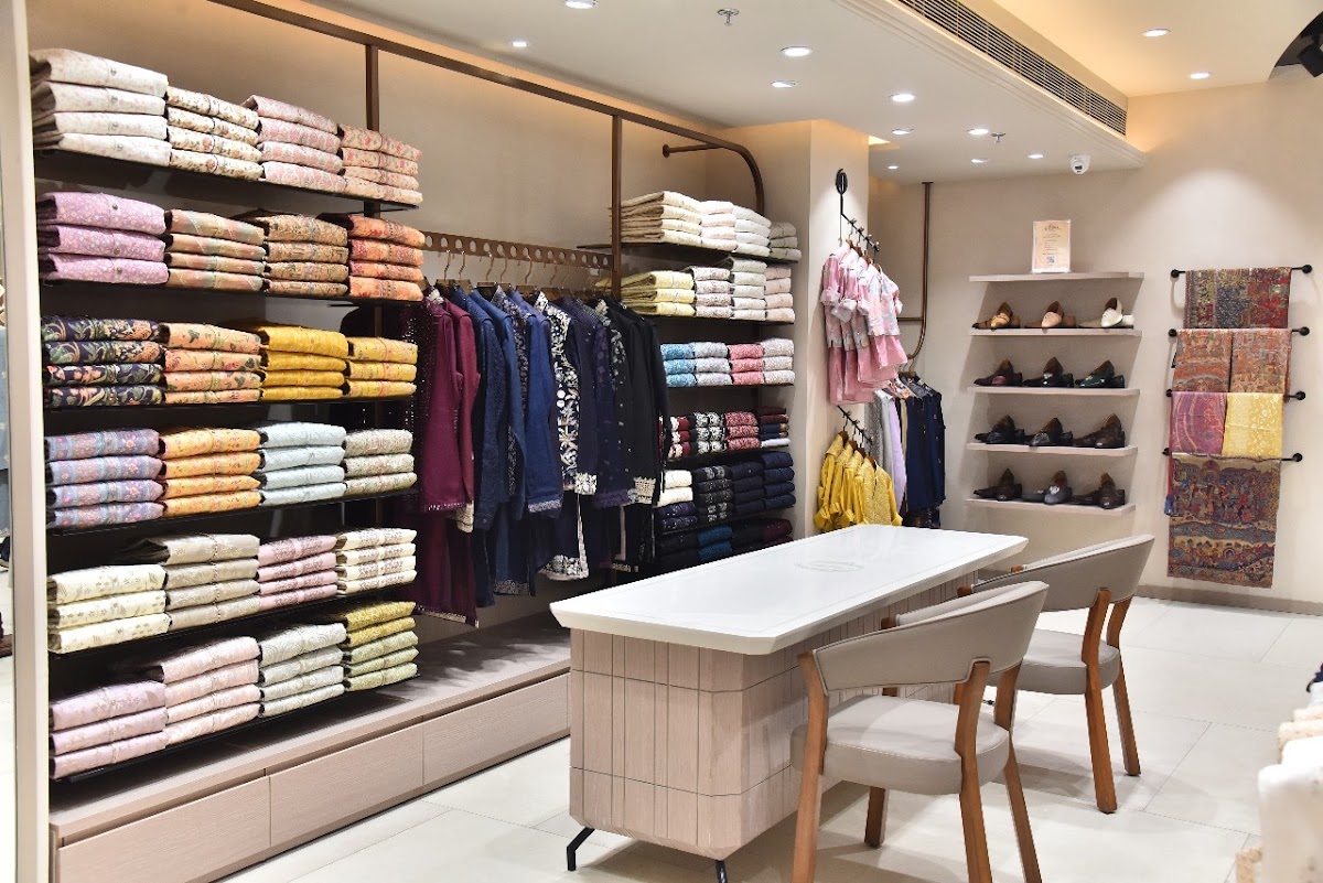 Kora by N.M - Clothing Store in Hazratganj, 