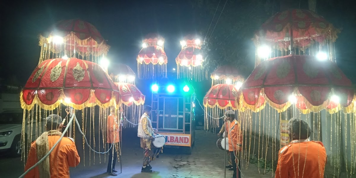 International Band - D J Band in Latouche Rd, 