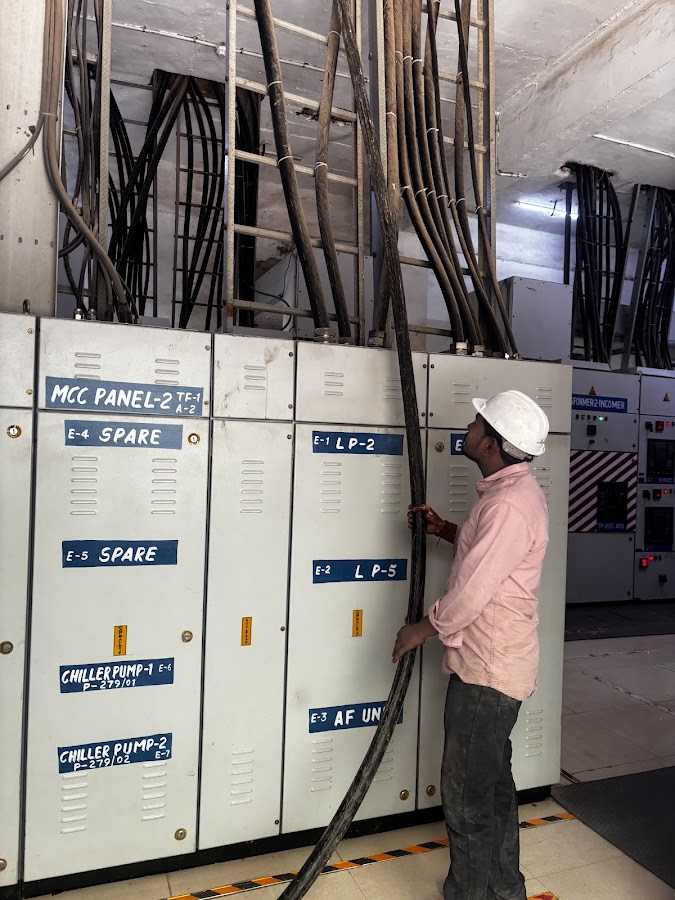 Amitsaini Electrician - Electrician in H.A.L. Colony, 