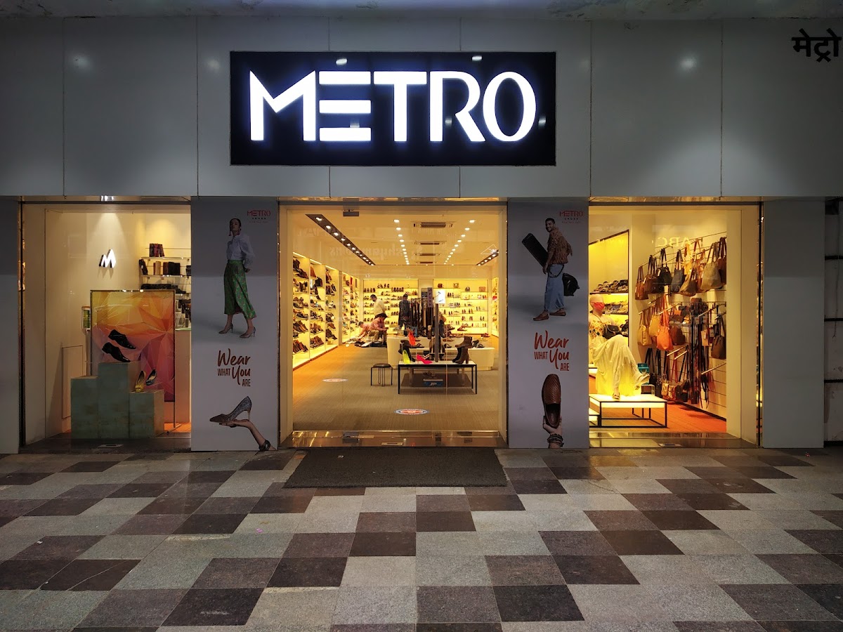 Metro Shoes - Footwear in Hazratganj, 