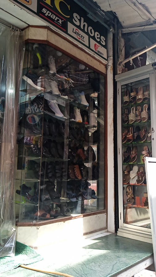 Classic Shoes - Footwear in Aminabad, 