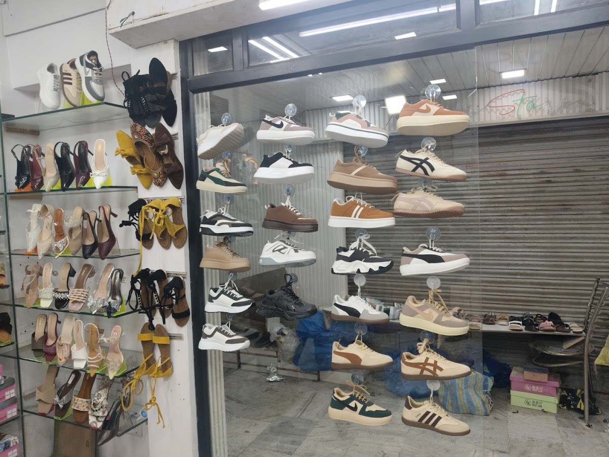 HerStep - Footwear in Hazratganj, 