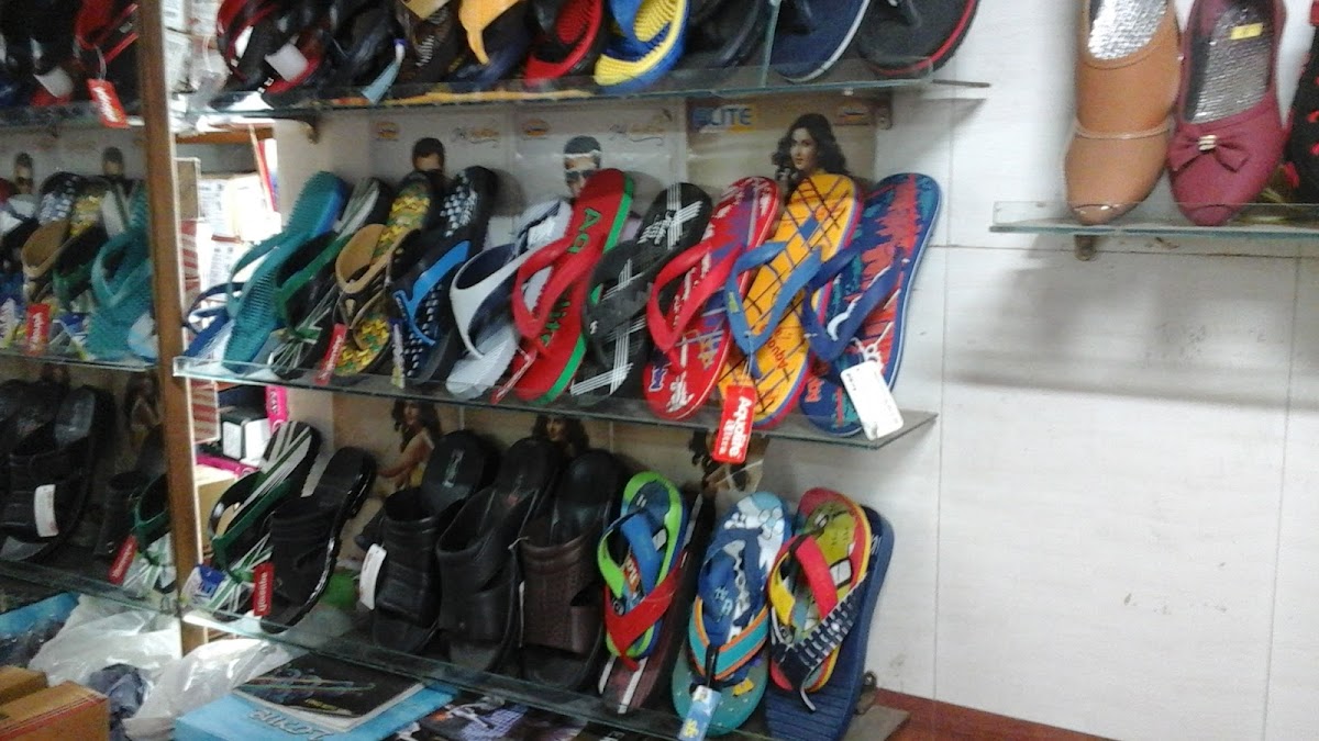 King Shoe Company - Footwear in Cantonment, 
