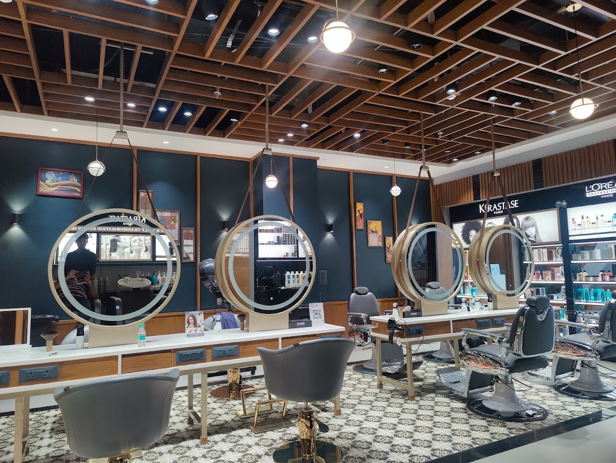 Looks Salon - Salson in Gomti Nagar, 